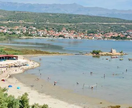 Appartamento Kuca Za Odmor Luca Posedarje