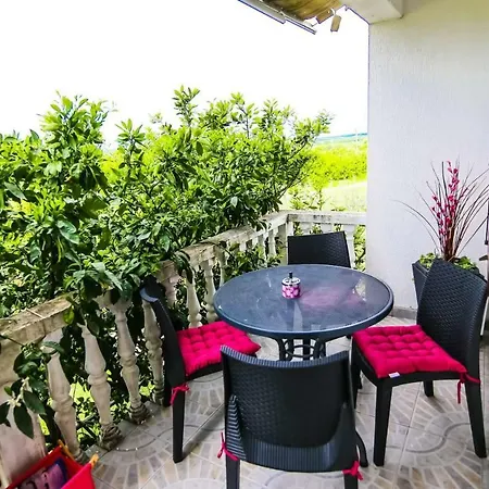 Apartment Kuca Za Odmor Luca Posedarje
